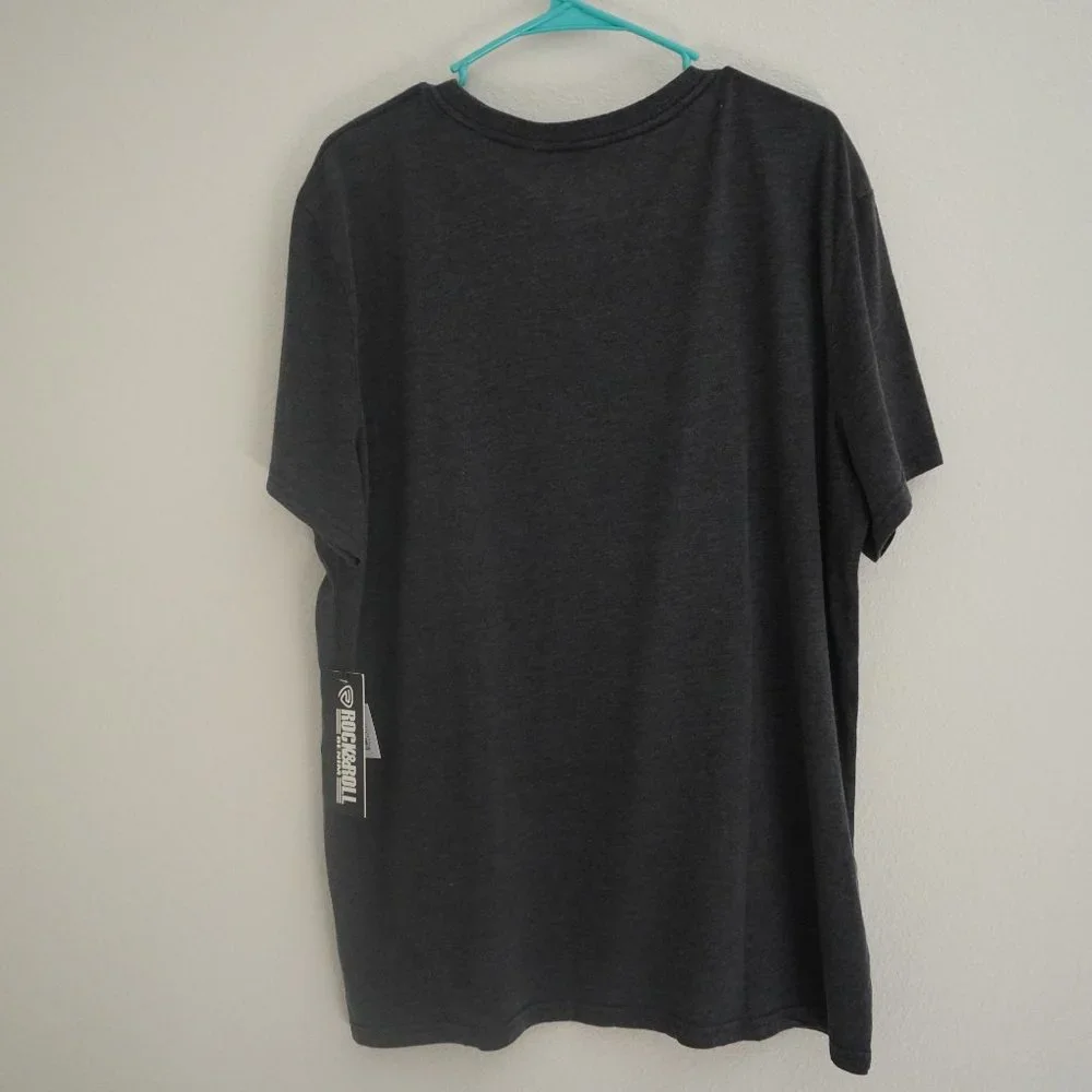 New Men's T-shirt - XL - Picture 2 of 5